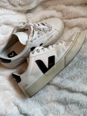 Veja Cream and Black Casual Sneakers